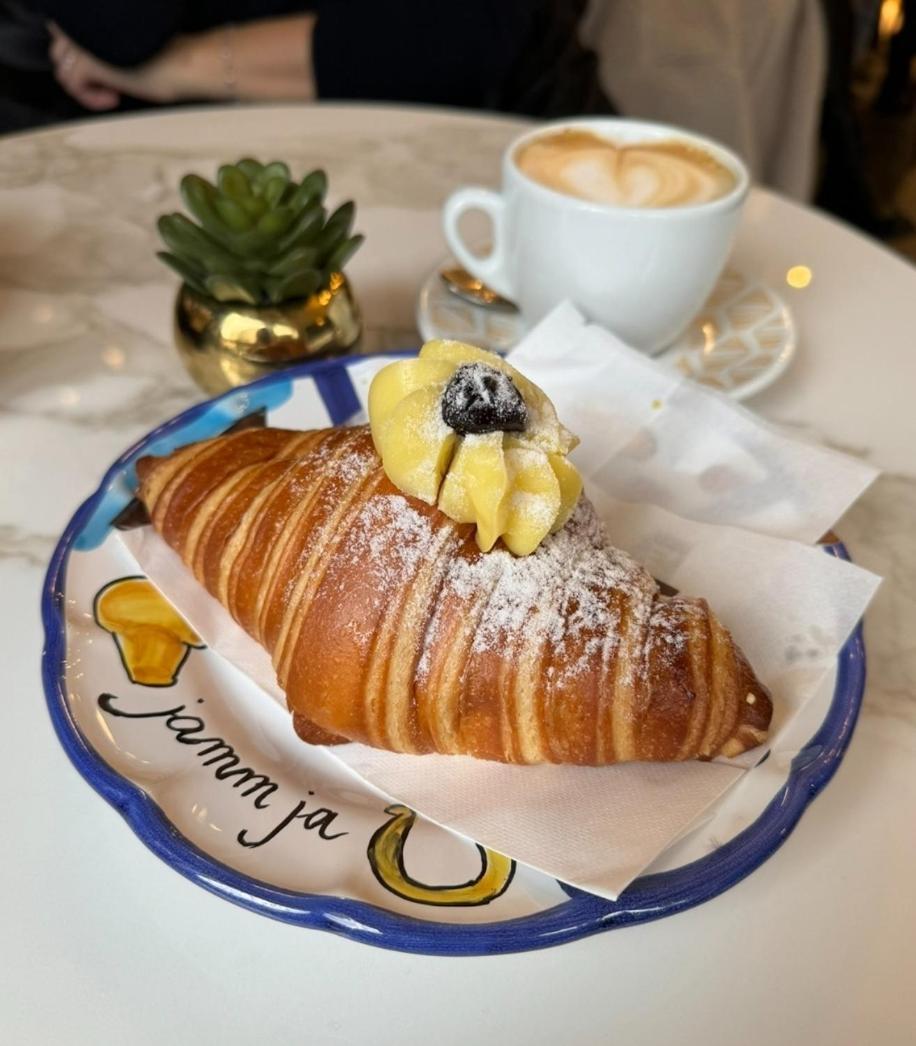 B&B Napoli Duomo מראה חיצוני תמונה