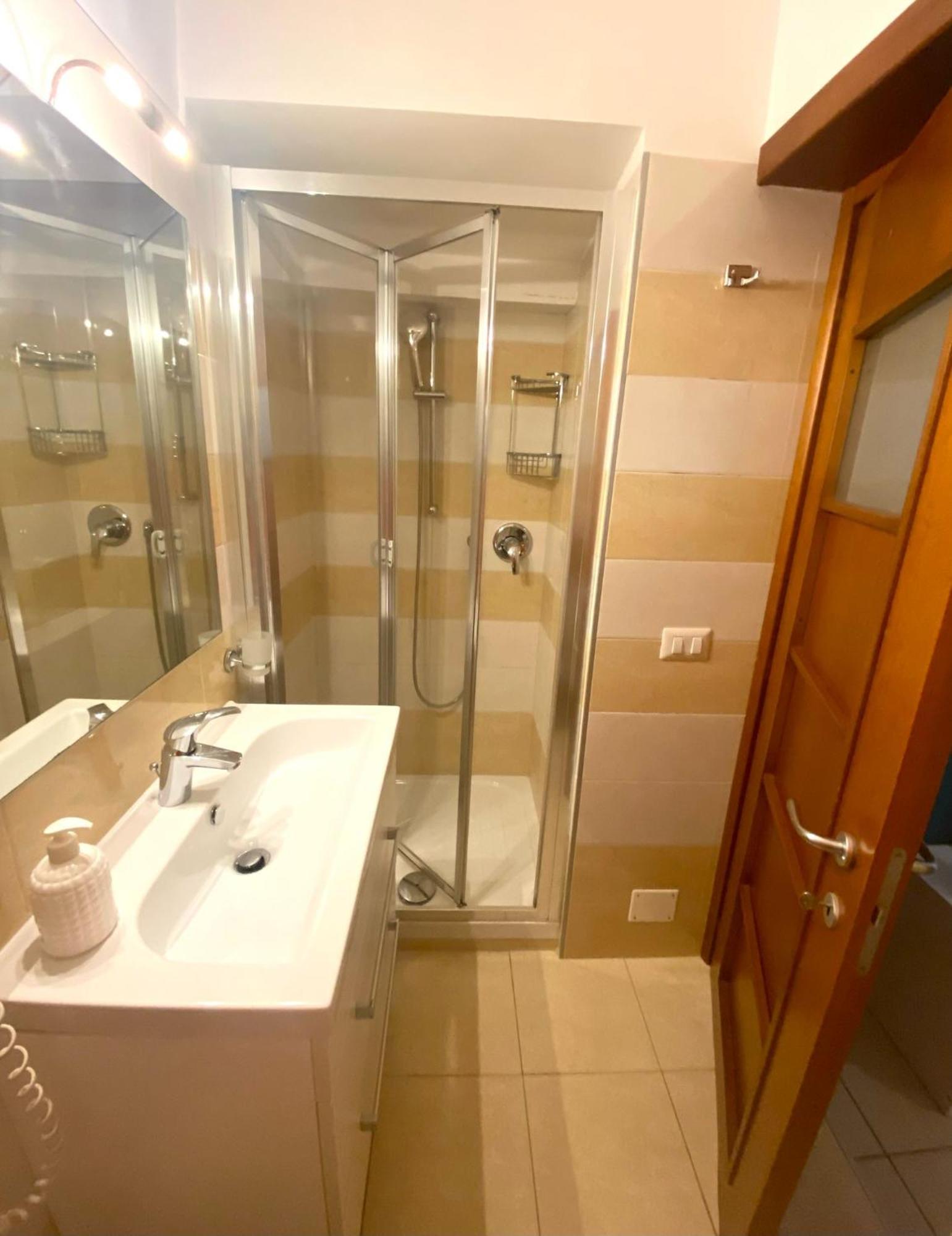B&B Napoli Duomo מראה חיצוני תמונה