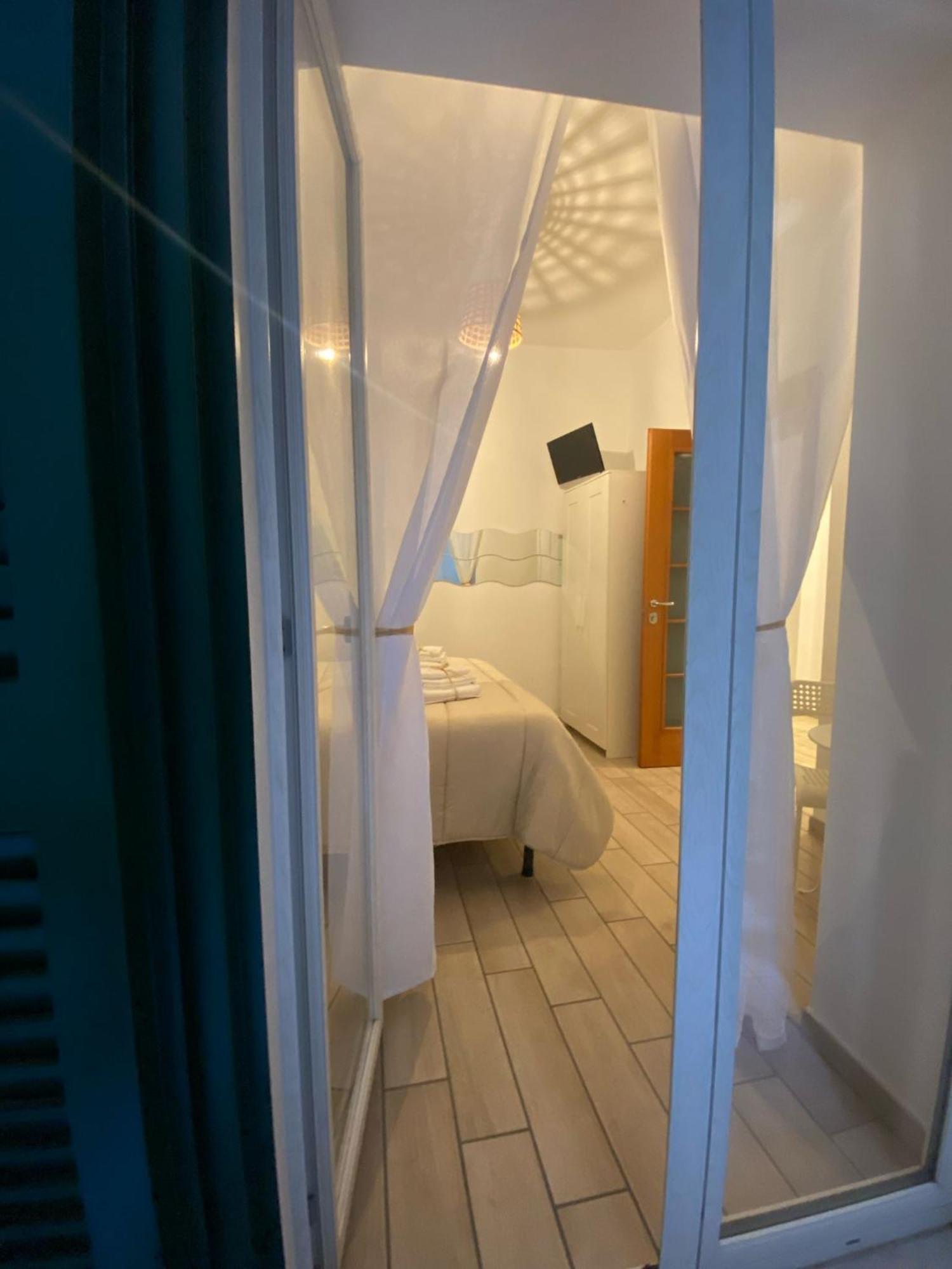B&B Napoli Duomo מראה חיצוני תמונה